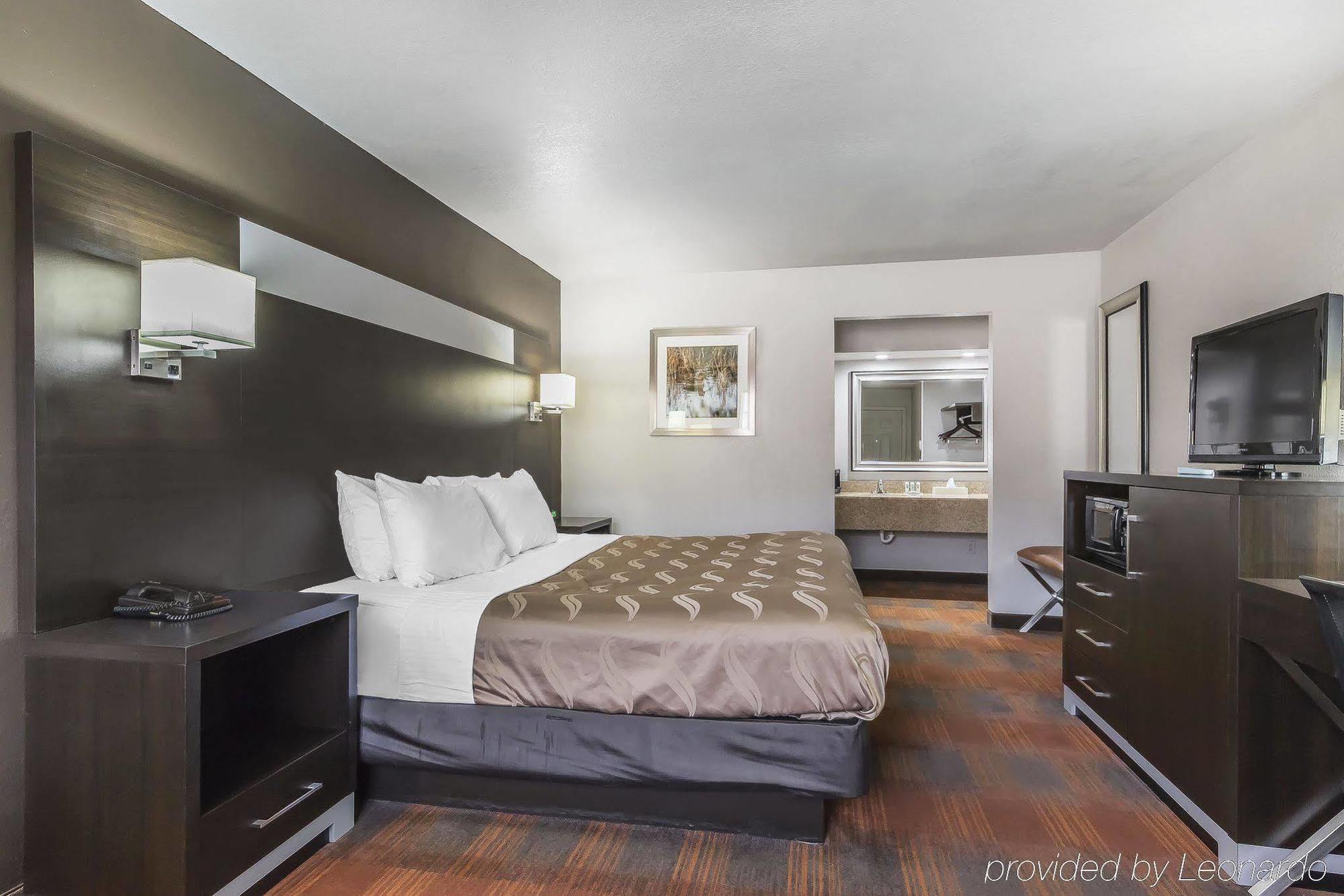 Quality And Hotel