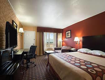 Fairbridge Express Motel 2*